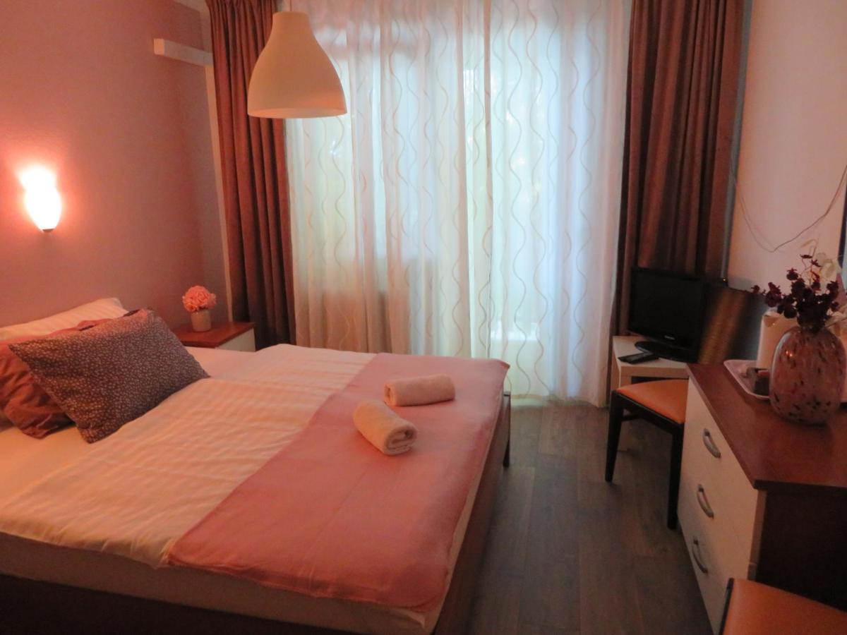 Guesthouse Ob Sotocju Budic Brezice Exterior photo